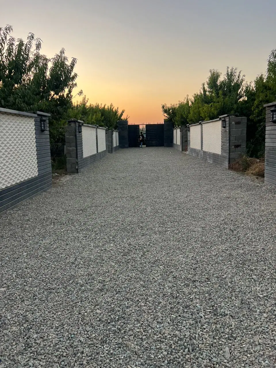 باغچه ۳۰۰متری تهراندشت نمکلان
