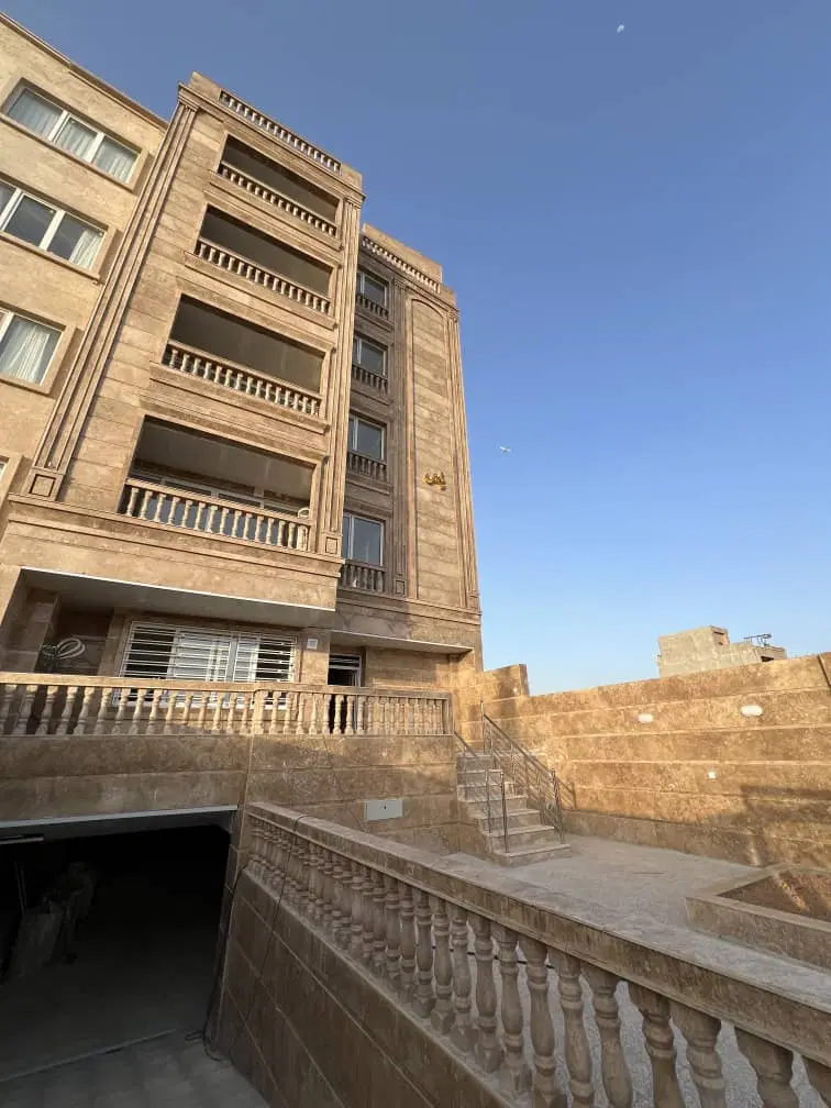 اپارتمان  تک واحدی200متری