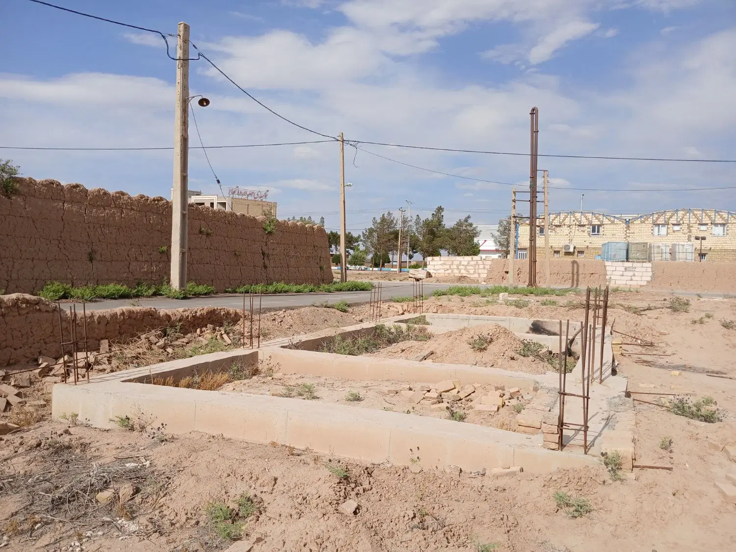 زمین ۱۴۶ متر بدر آباد