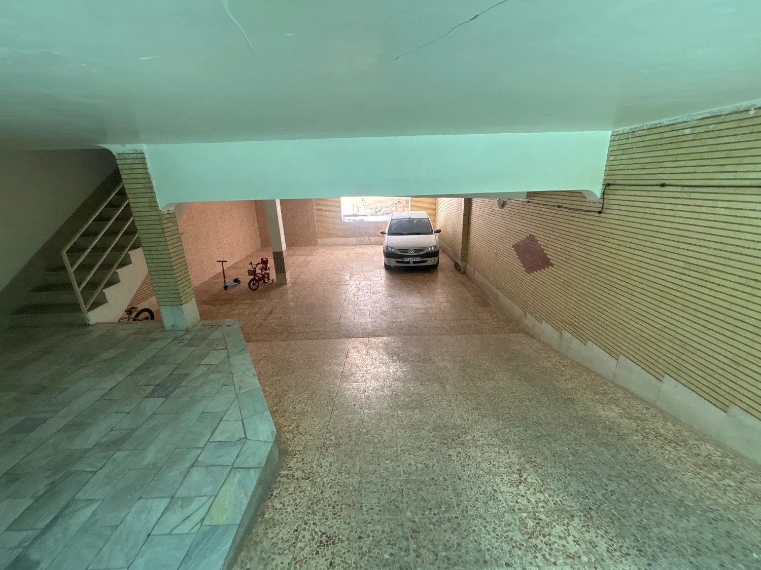 آپارتمان مسکونی