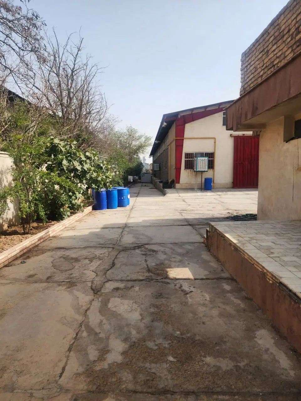 کارخانه صنایع بهداشتی