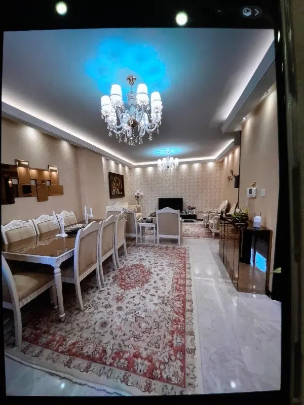۶۳ متر بر خیابان کمالی
