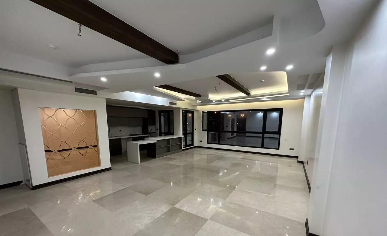 ۱۲۴ متر دو خواب طبقه اول فول مشاعات آبی