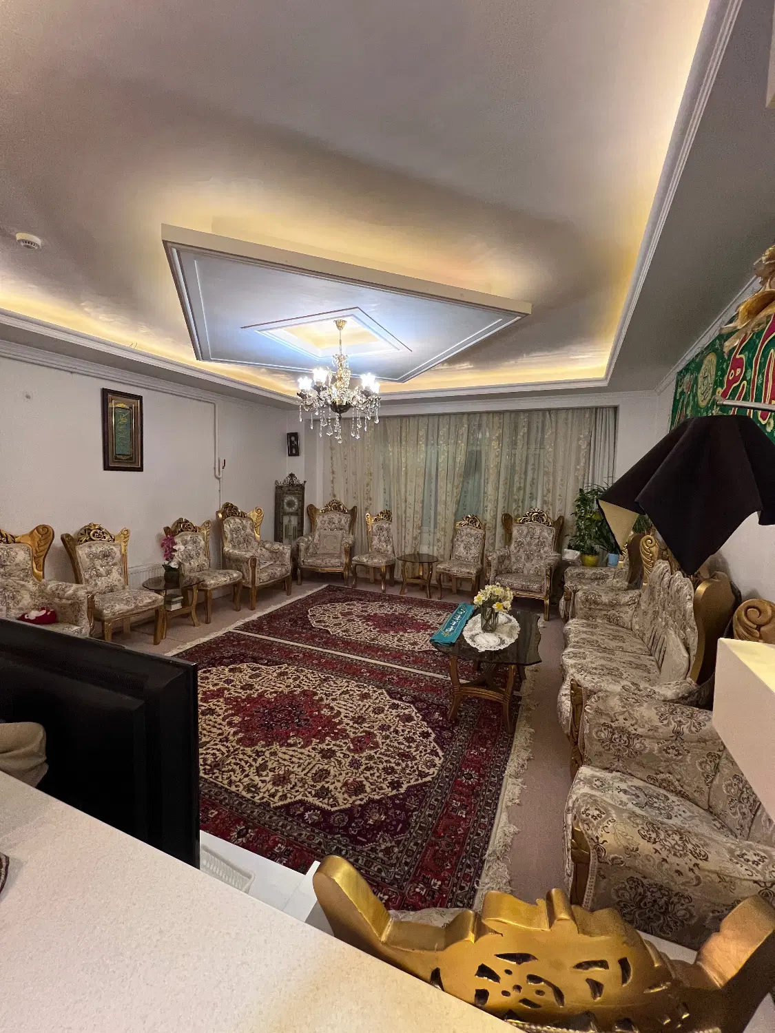واحد ۷۳ متری (فروش فوری)