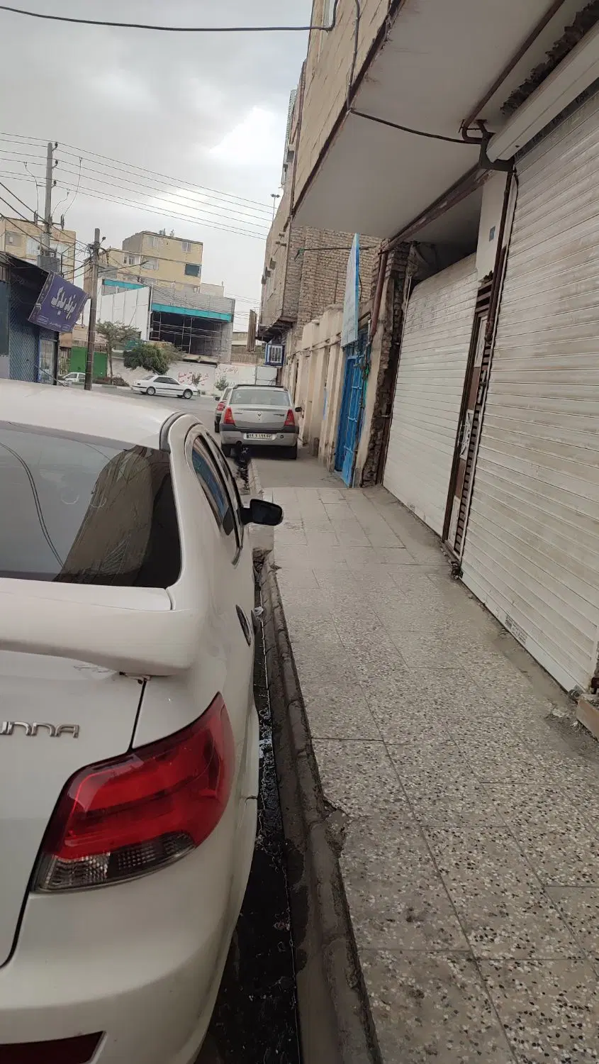 مغازه حاشیه ی توس۷۴
