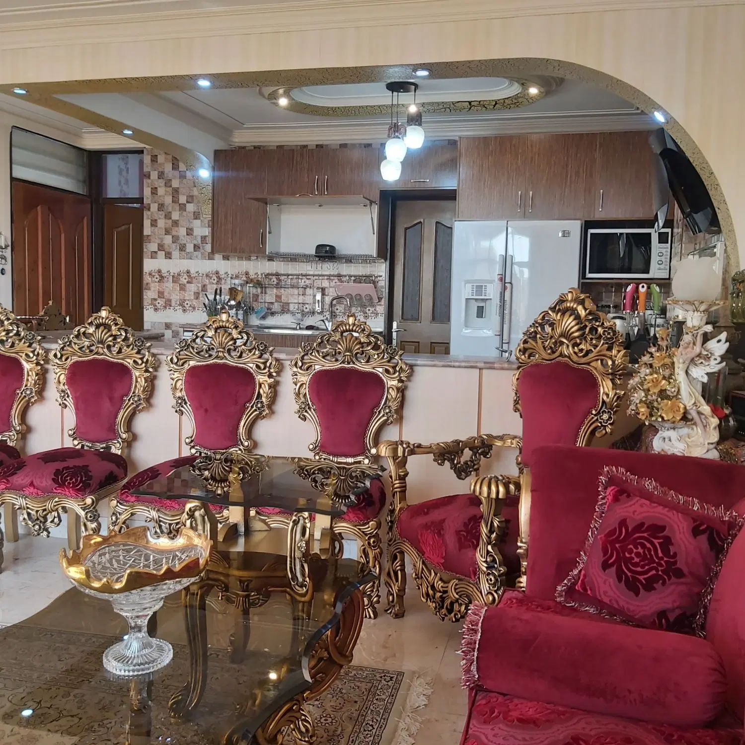 آپارتمان ۱۰۷ متری گلزار جنوبی