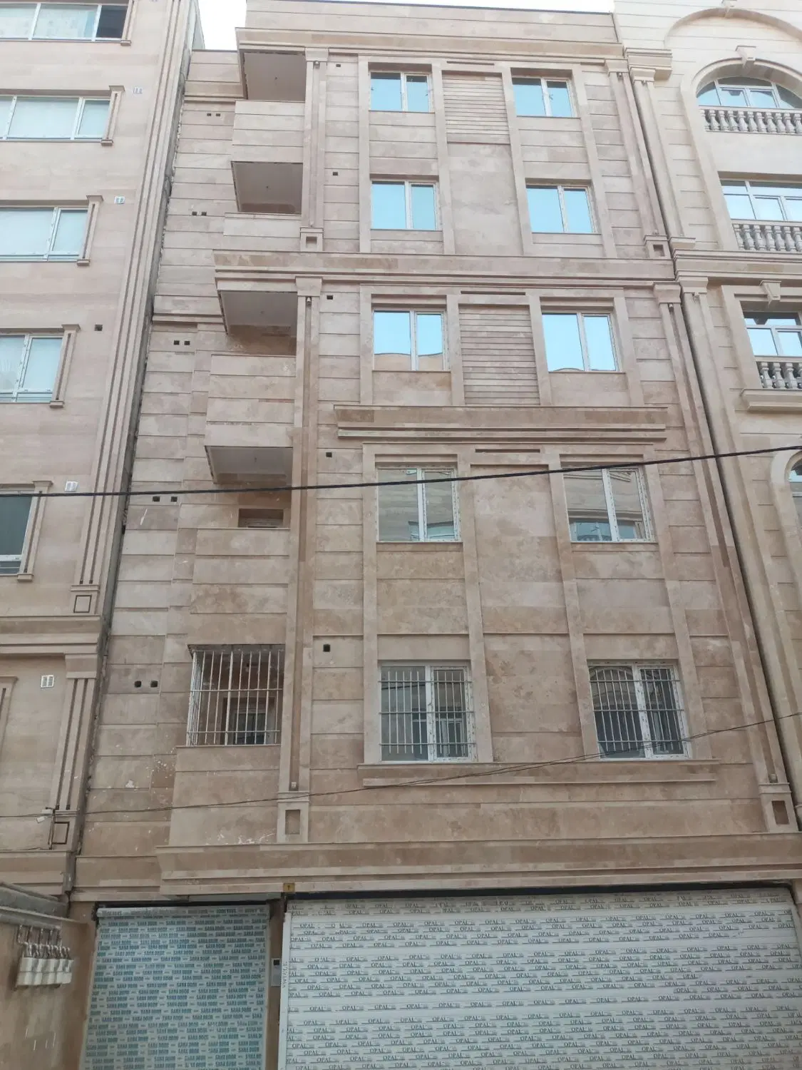 واحد مسکونی ۱۱۲ متری شهرک ساحلی کارشناسان