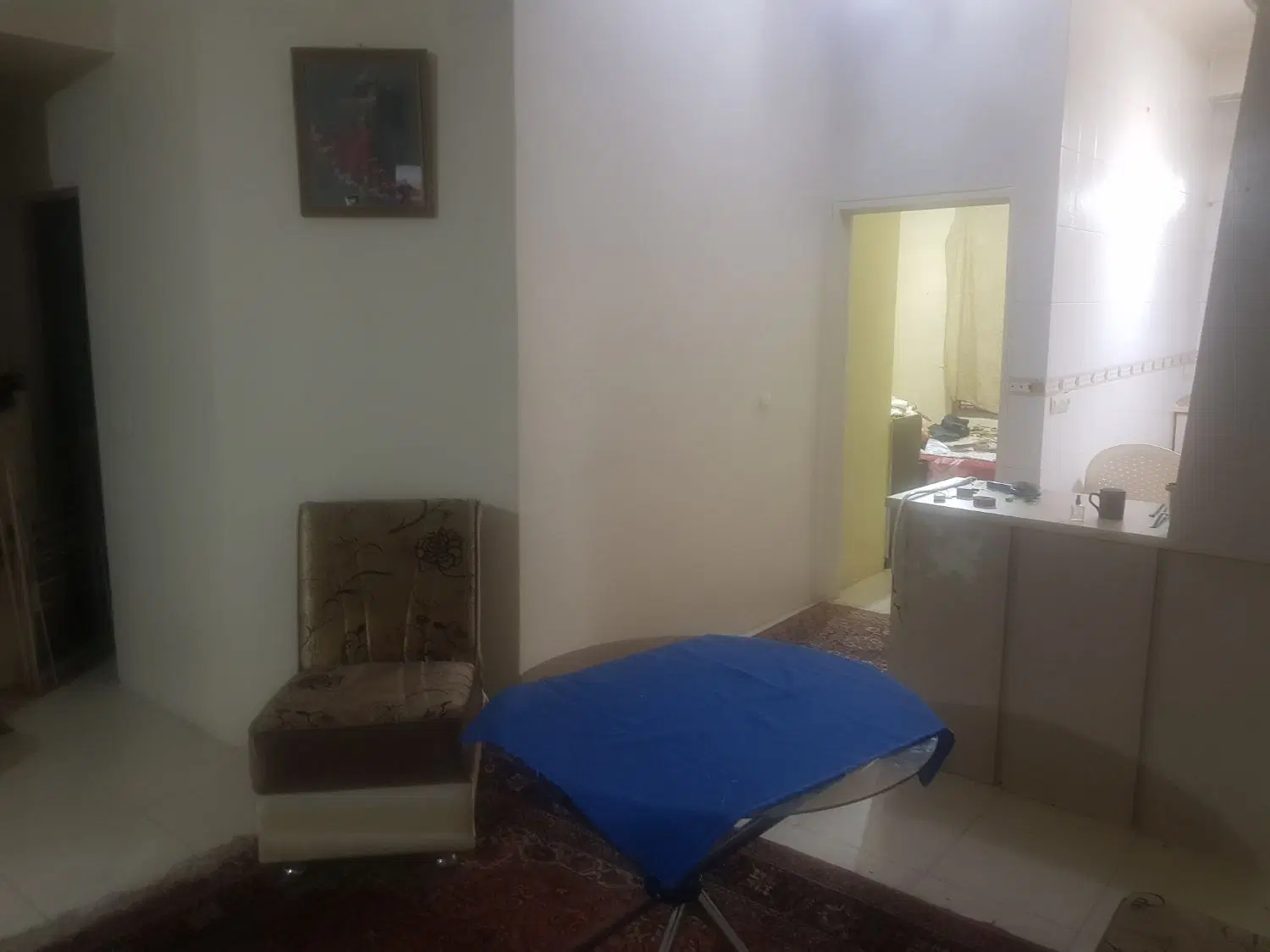 به یک نفر هم خونه