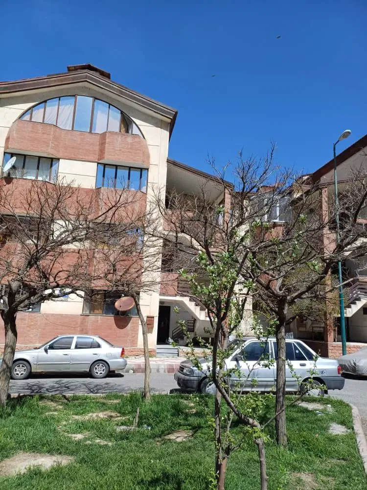 ۱۱۵ متر دوبلکس  ولیعصر ۲ جماران  استانداری