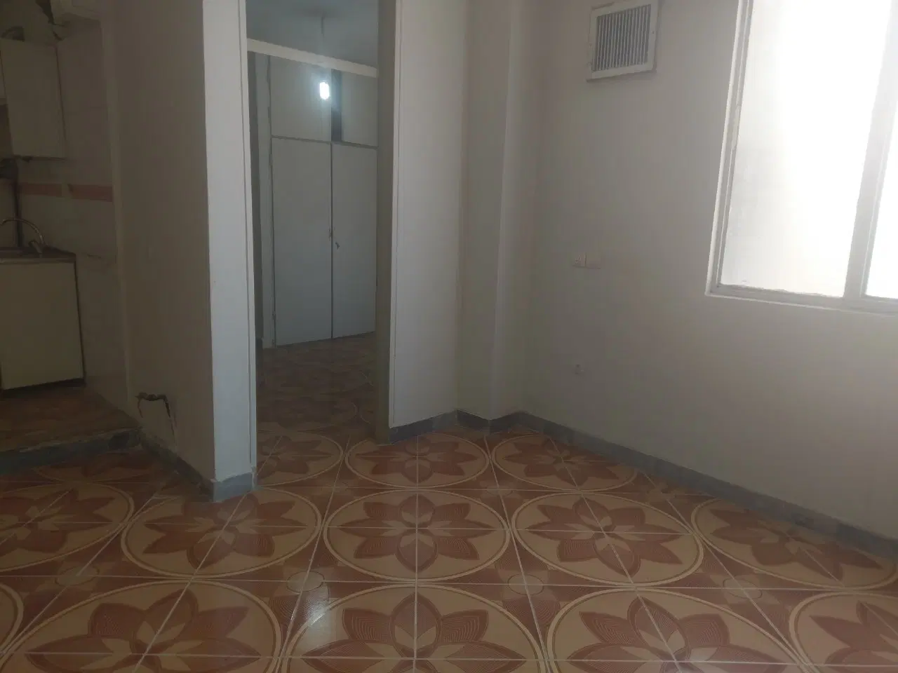 اجاره ۵۵ اسانسوردار
