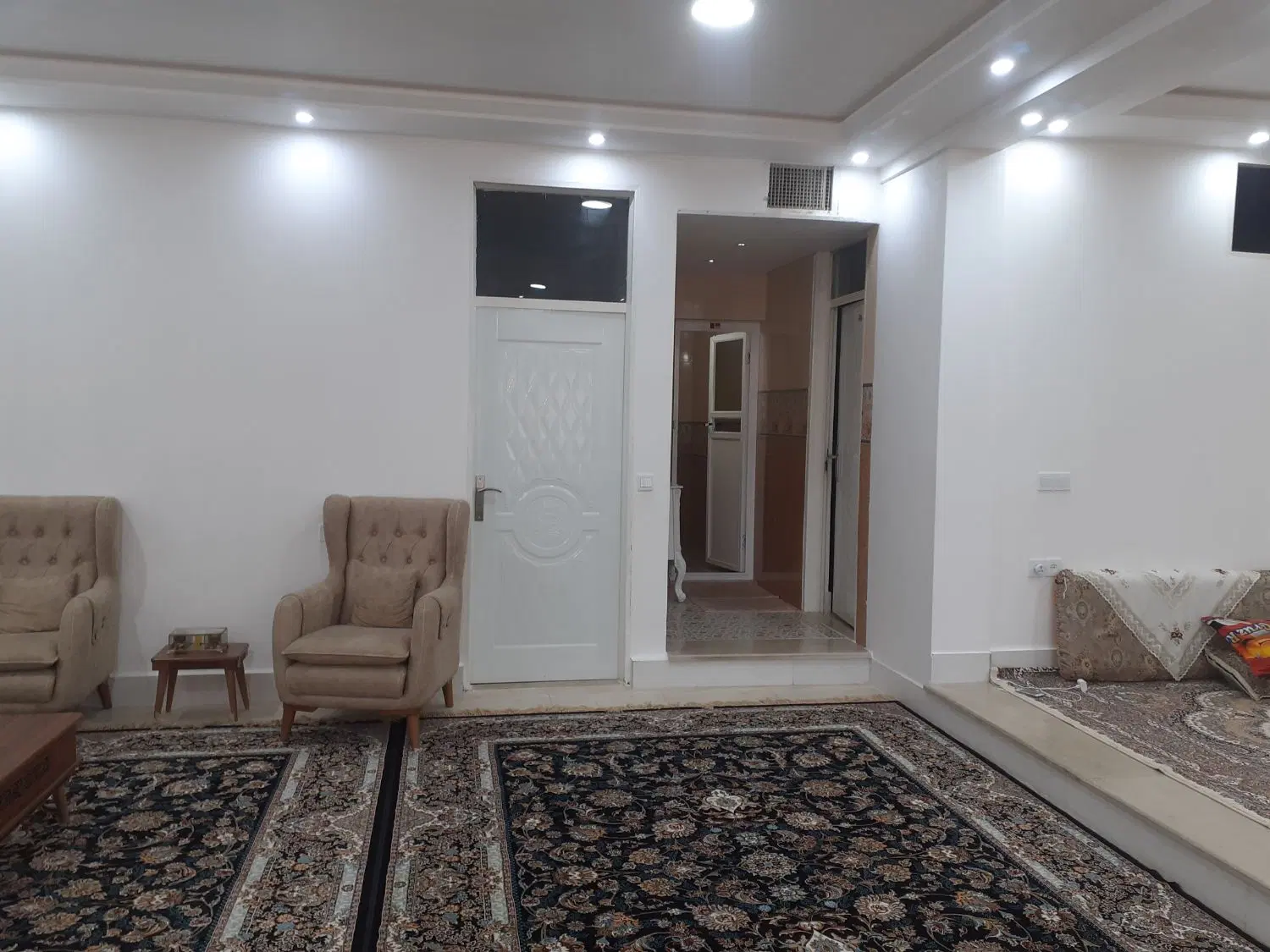 خانه ۲۰۰ متری ویلایی