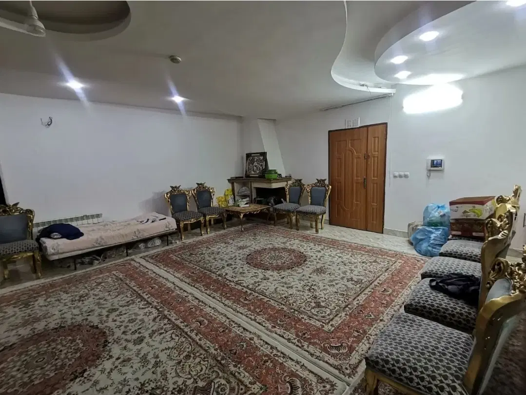 حاشیه حجاب ۱۳۵ متر فول
