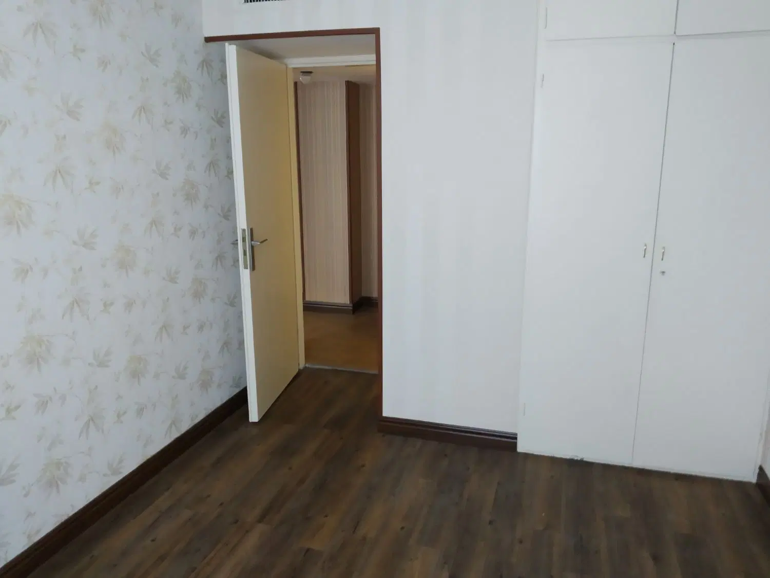 صفاییه بلوار قندی روبروی آریا آپارتمان نگین