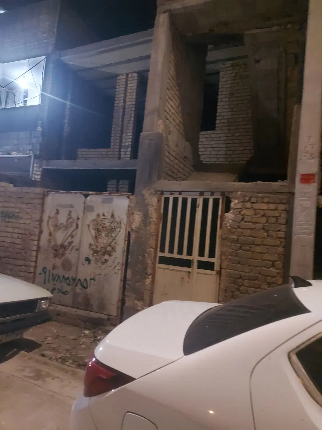 اسکلت دوطبقه ماه فیروزان