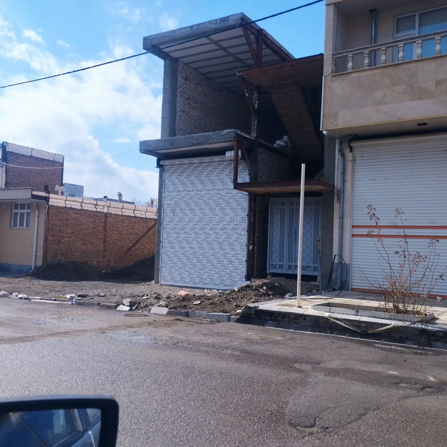 زمین مسکونی