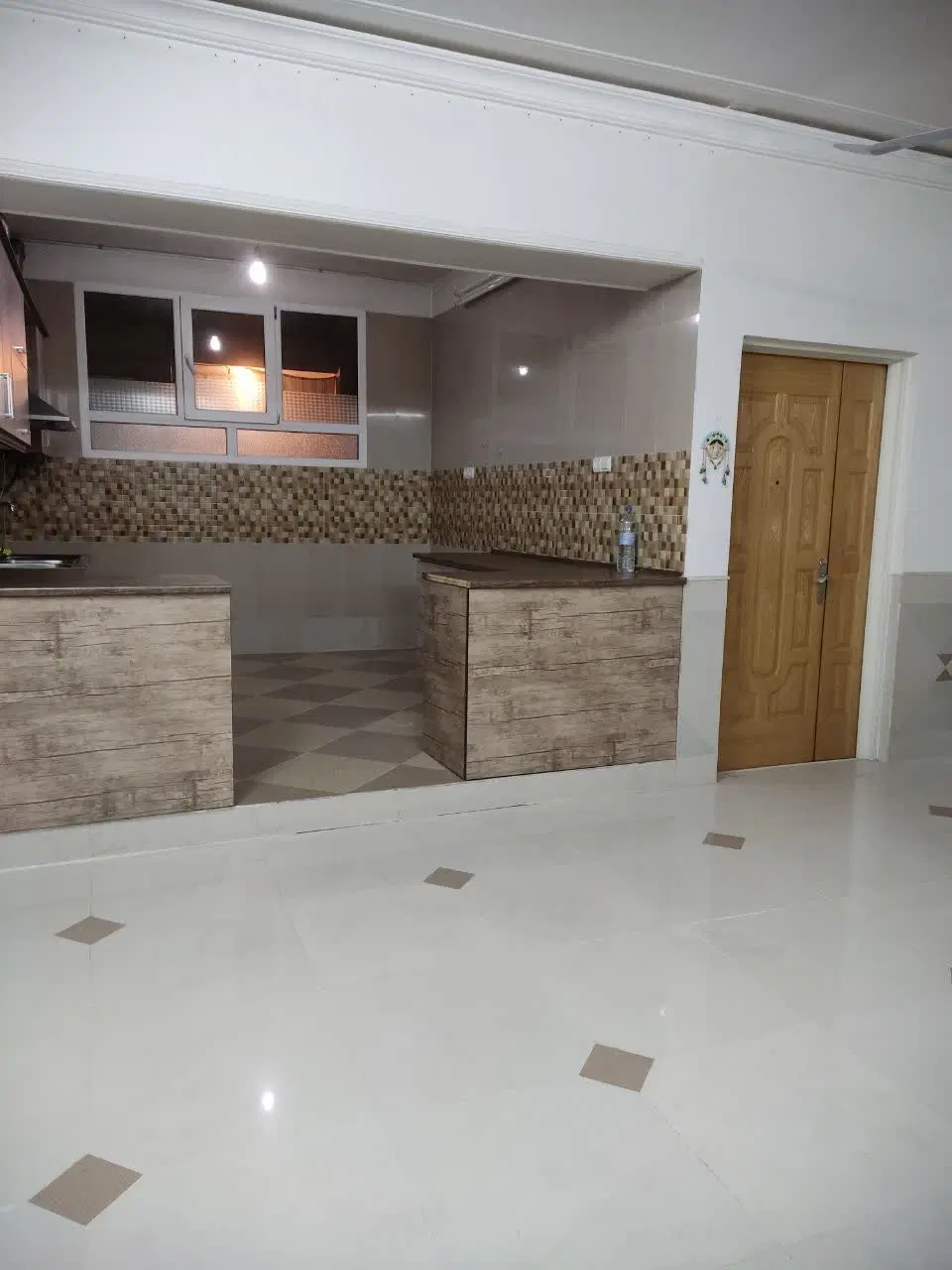طبقه همکف دوخواب حدود ۹۰متر