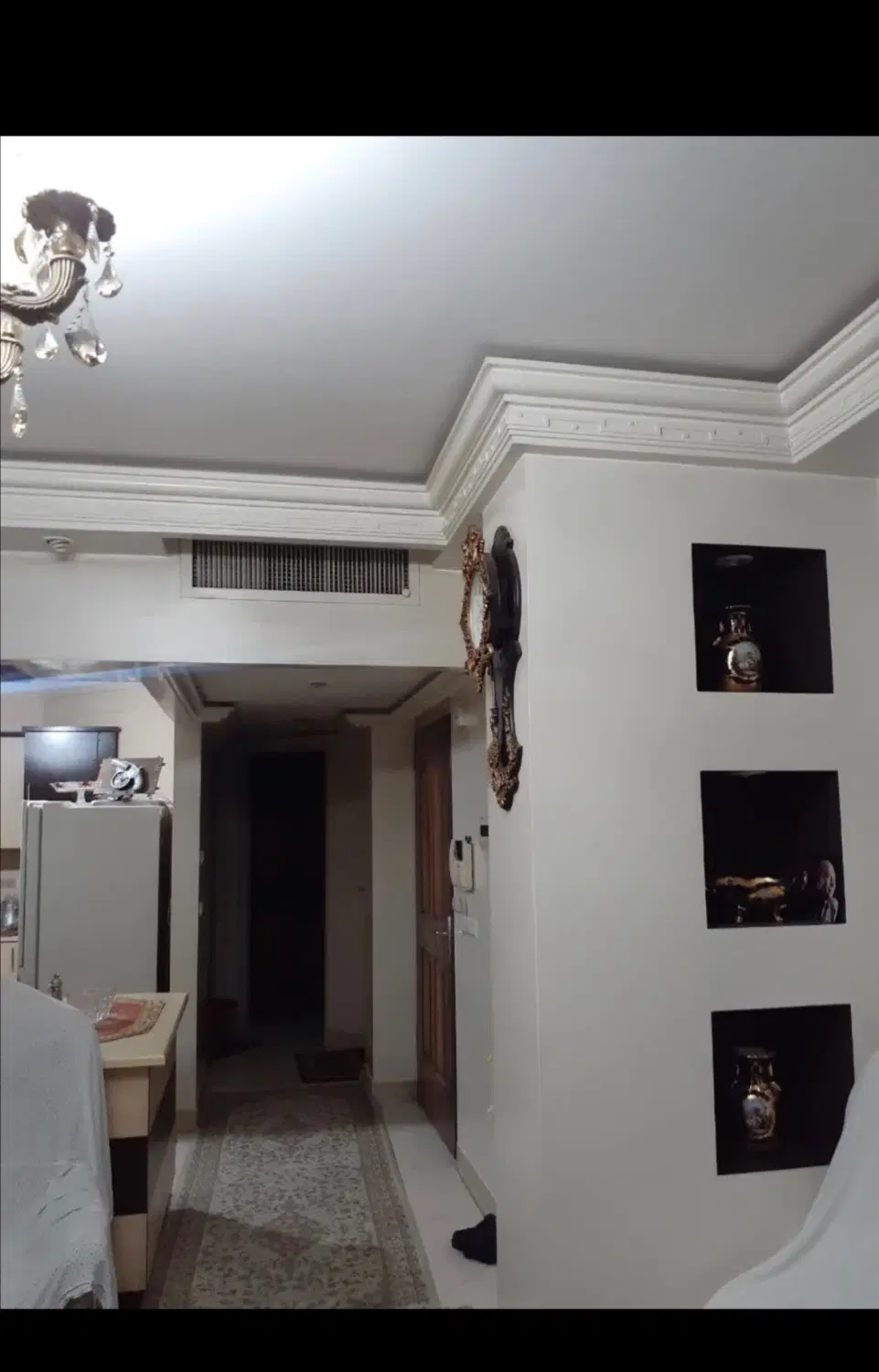 سه طبقه در به حیاط