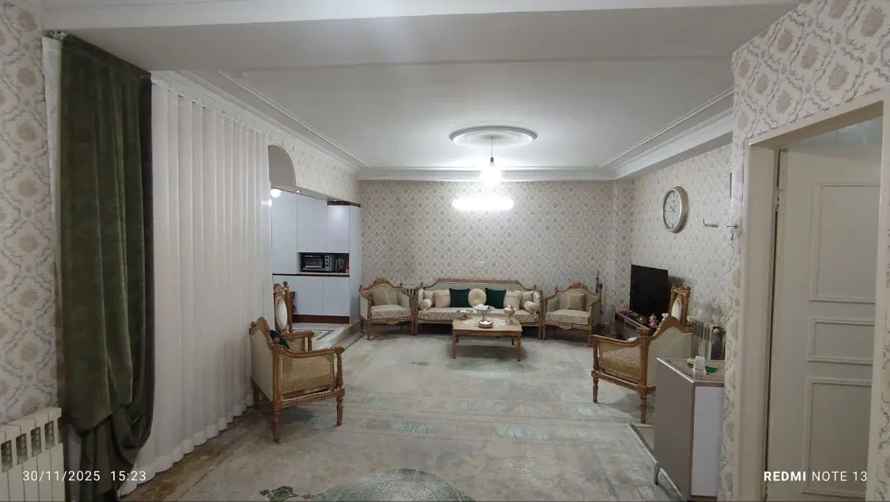 فروش واحد بر خیابان اصلی_پارکینگ اختصاصی