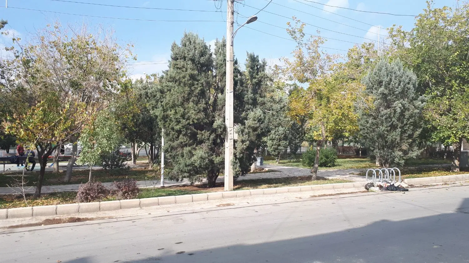 مغازه ۴۳ متر کنارگذر اتوبان ردانی پور