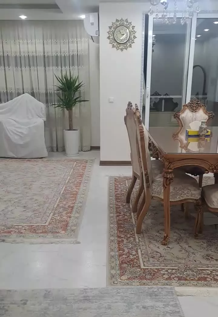 آپارتمان ۱۲۹ متری