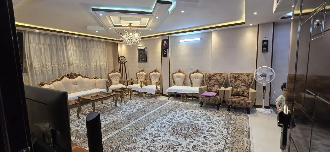 آپارتمان ۱۱۰ متری تک واحدی