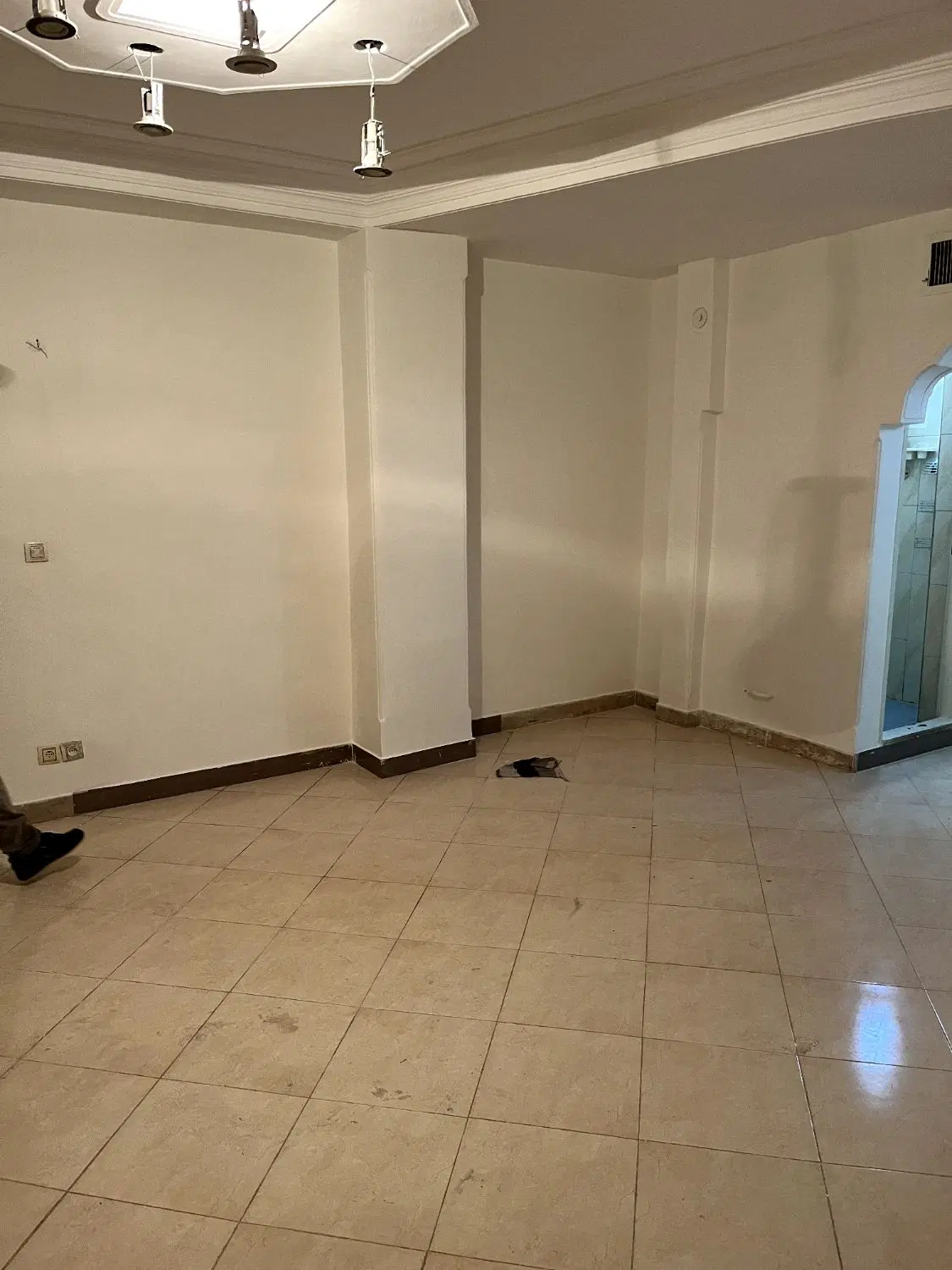 ۷۰متر_مالک اشتر_پارکینگ