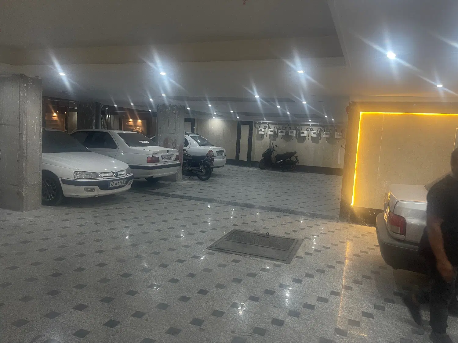 اپارتمان ۱۱۵ متری افسریه جنوبی