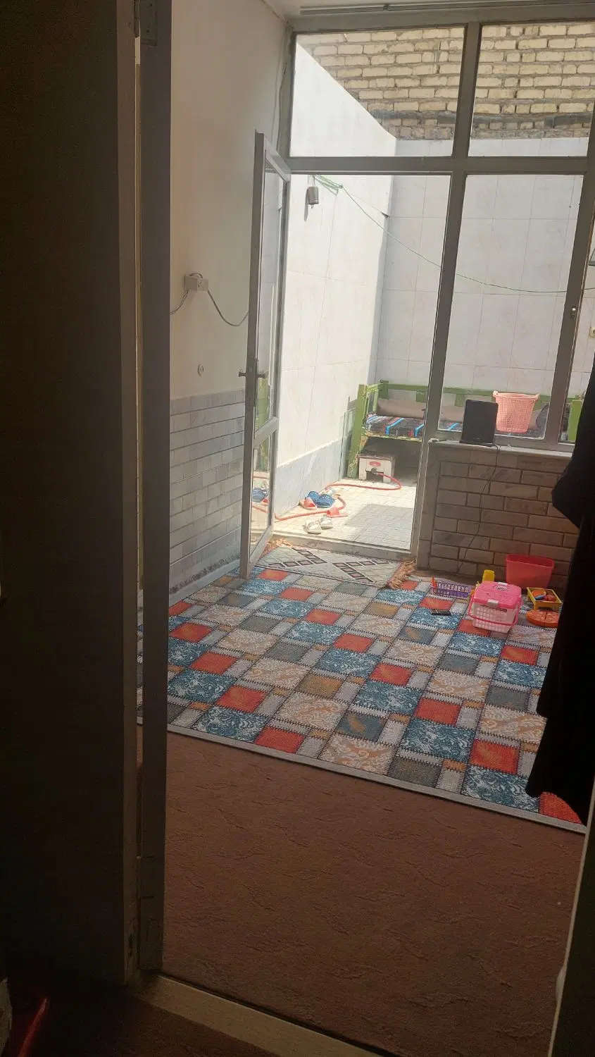 فروش همکف از دوطبقه