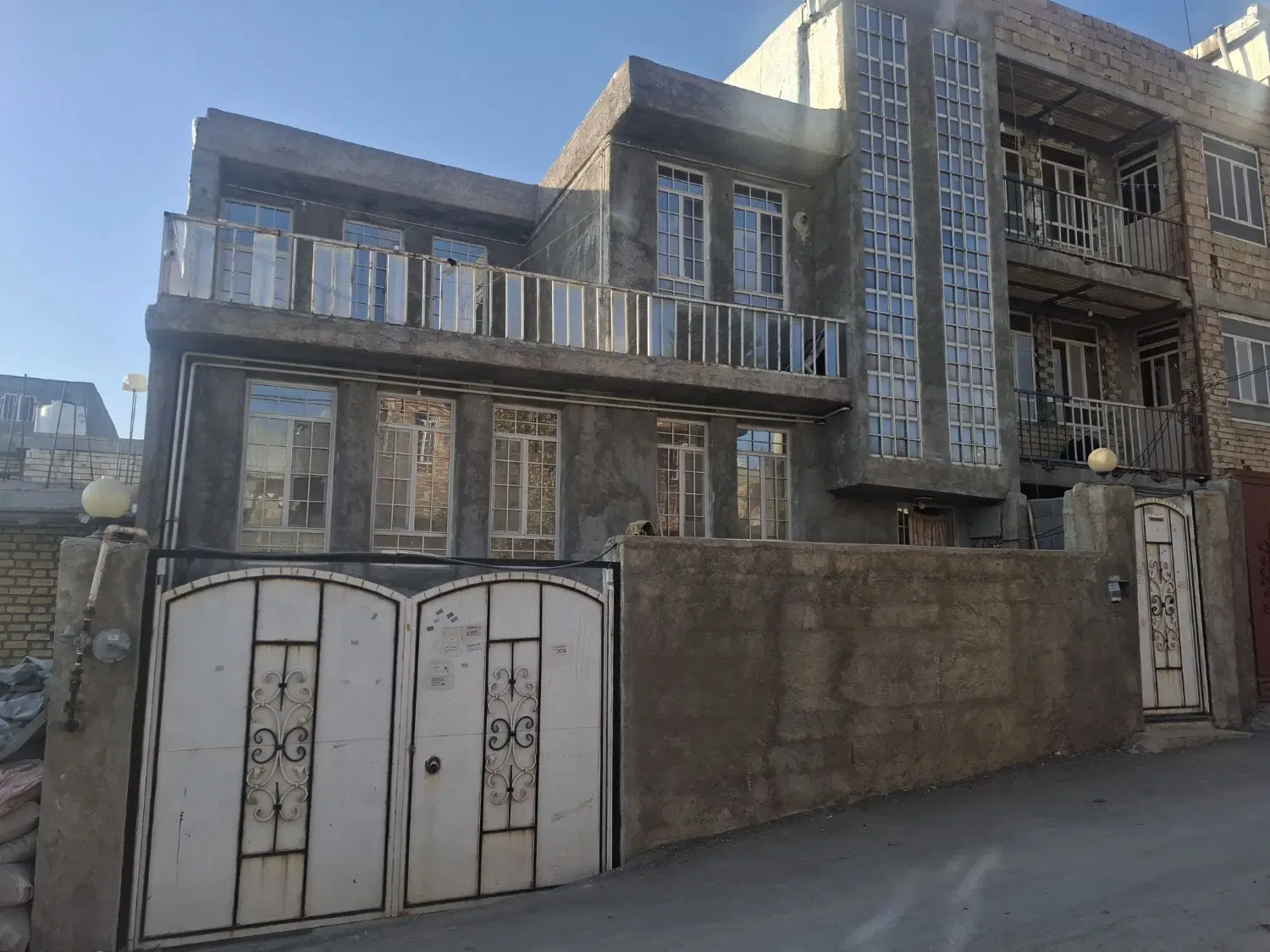 فروش خانه مستقل پشت دانشگاه سما
