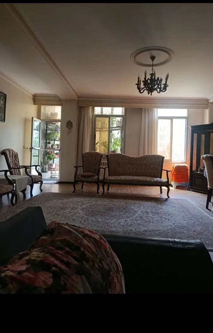 فروش واحد خوش لوکیشن عظیمیه