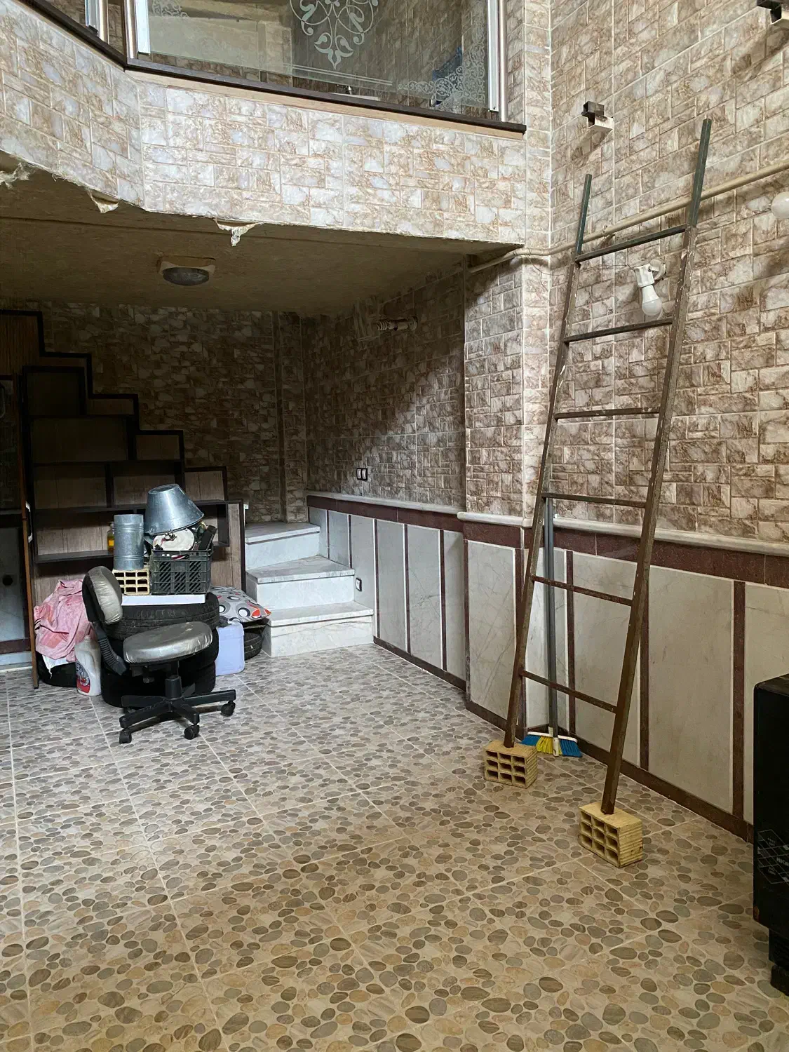 فروش یکجا آپارتمان و مغازه با هم
