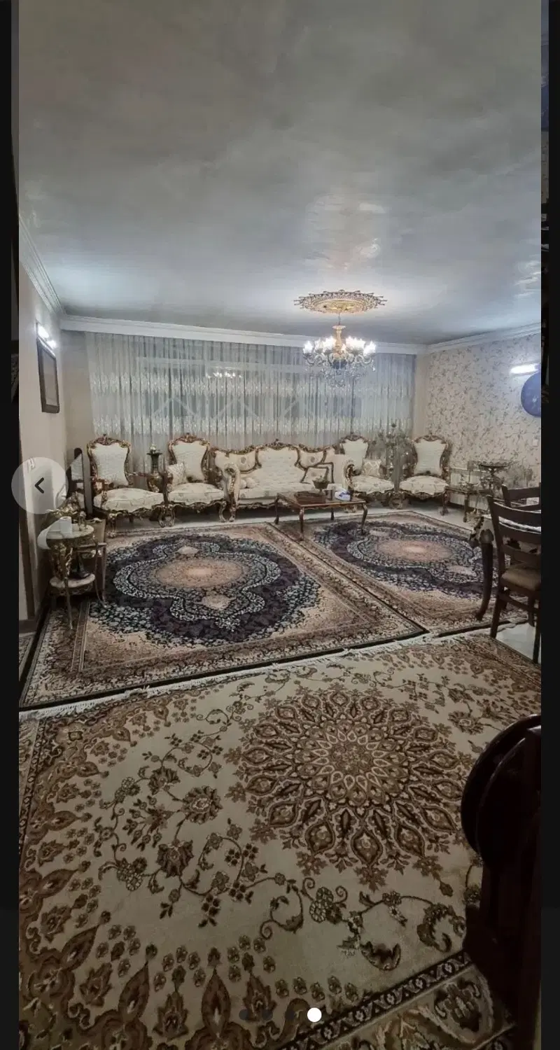 اپارتمان ۶ واحدی_طبقه سوم_۹۰ متری