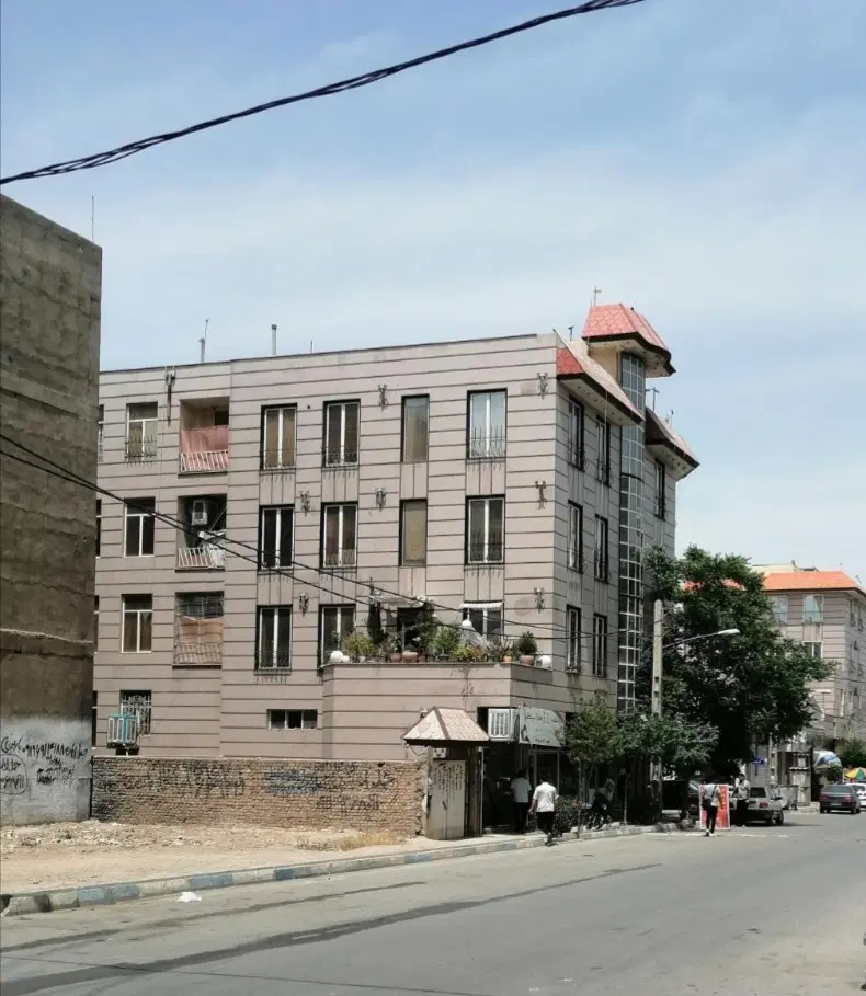زمین مسکونی شهرک نقش جهان ورامین پیشوا