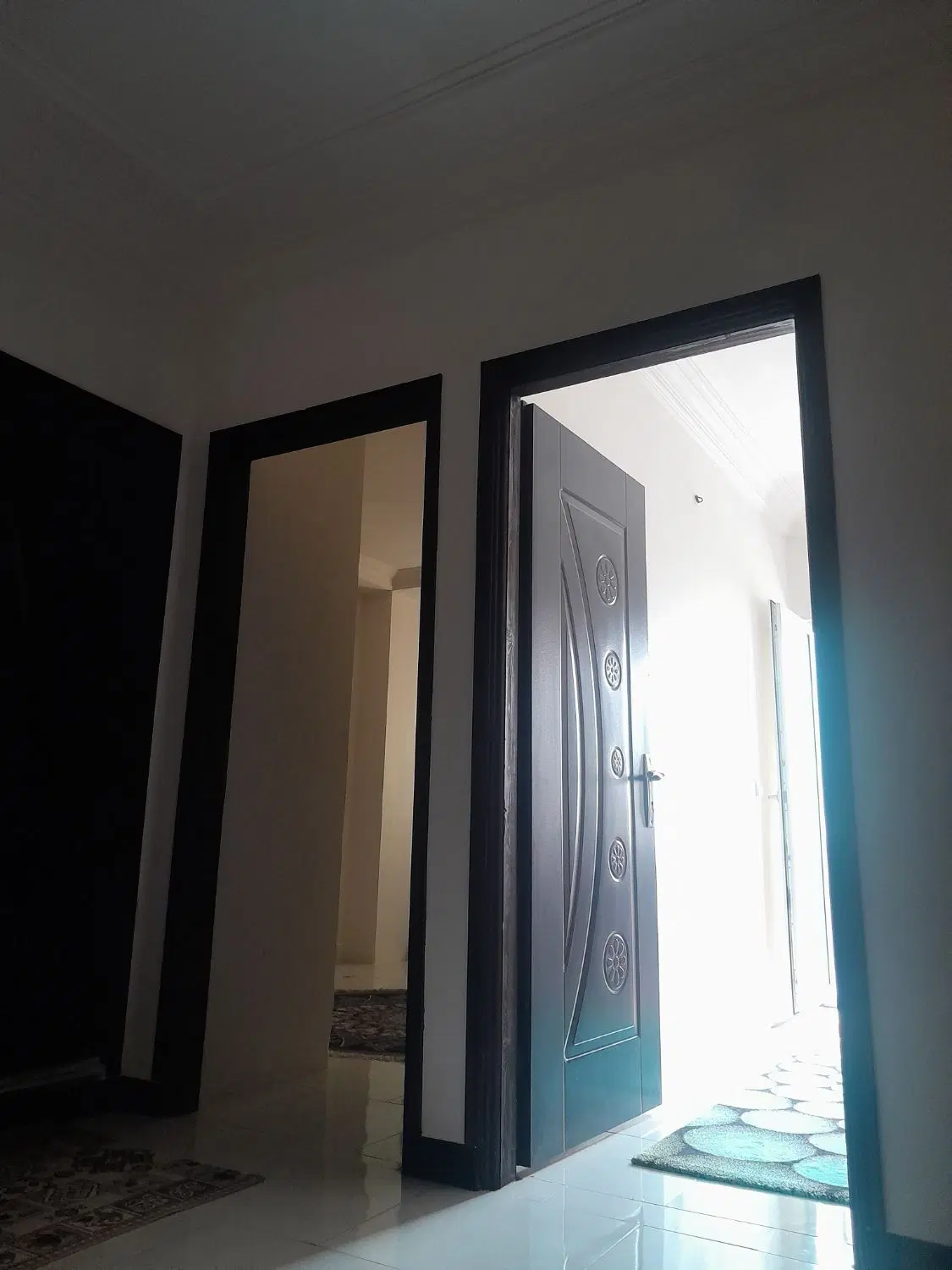 خانه ویلای به مساحت ۲۰۰مترهمراه بایه سویت فروشی