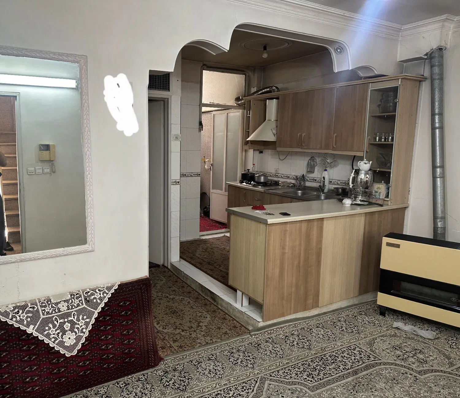 اجاره واحد طبقه اول با پارکینگ
