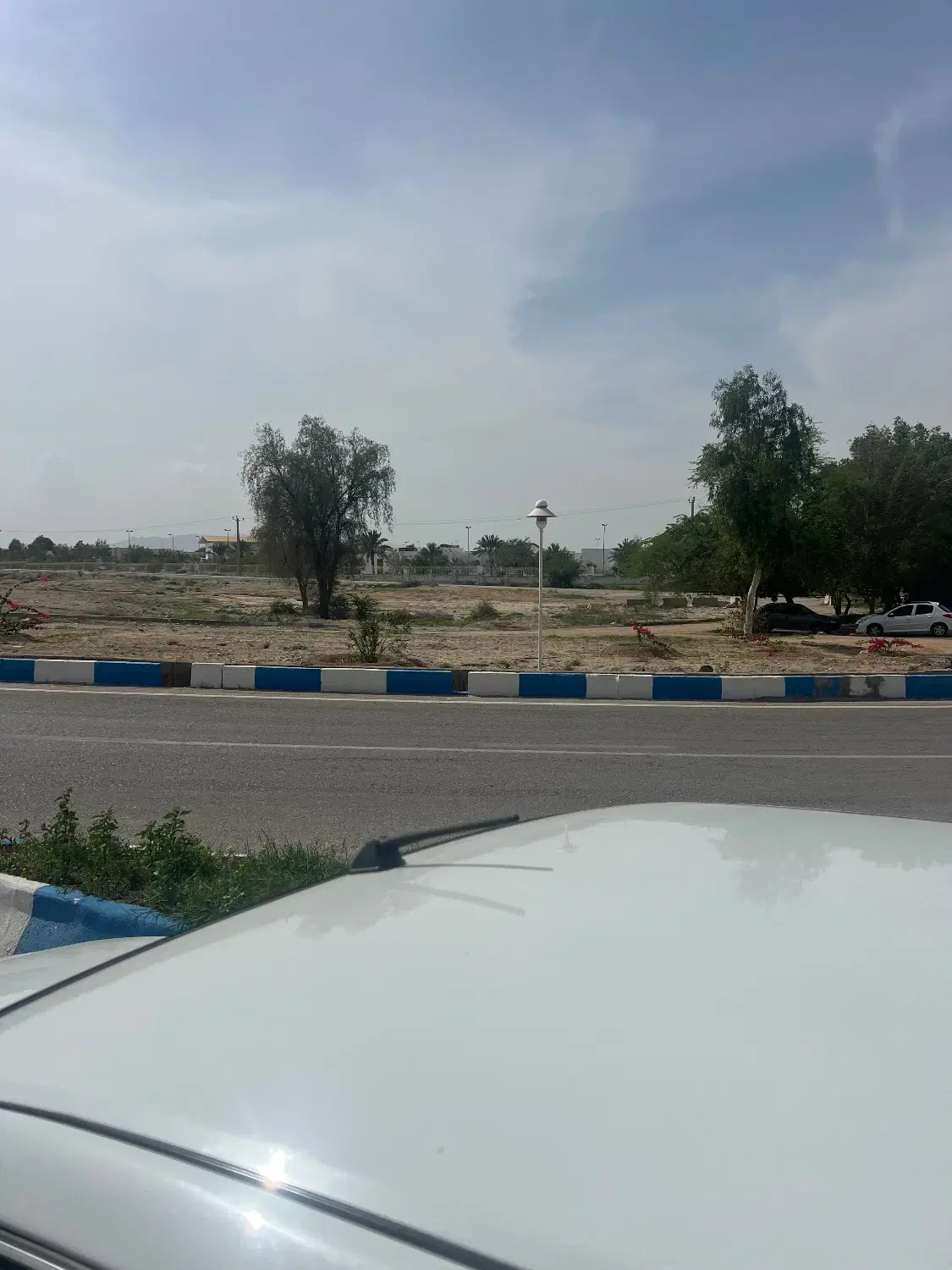 زمین مسکونی جنب درب ورودی شهرک مروارید