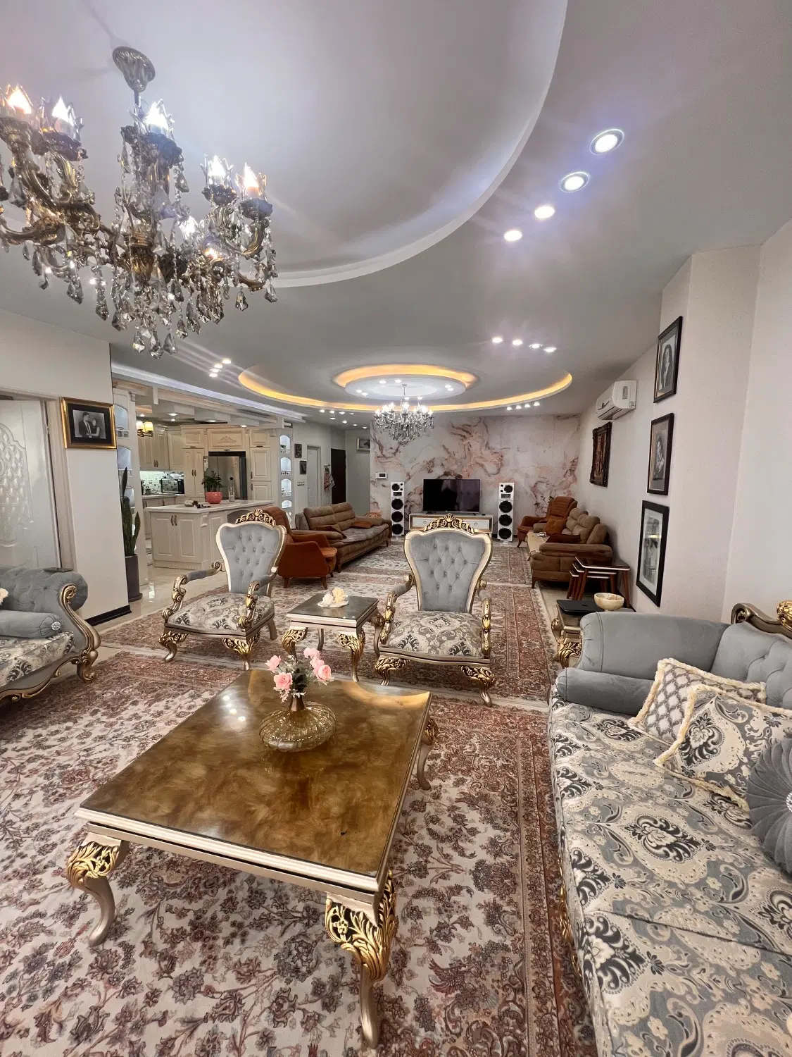فروش آپارتمان ۱۷۵ متر لوکس ط ۴ فول آپشن