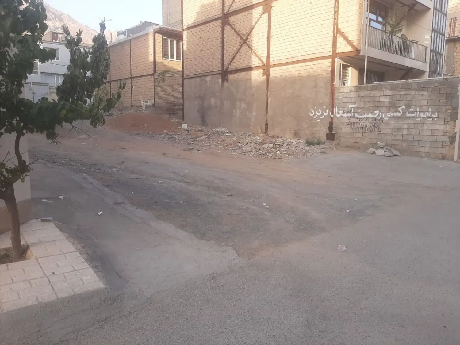 زمین ۱۵۳ متر
