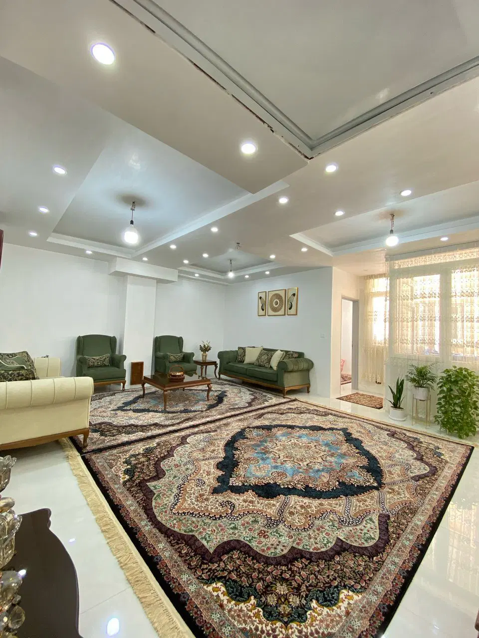 واحد ۹۲متری نوساز فول شده