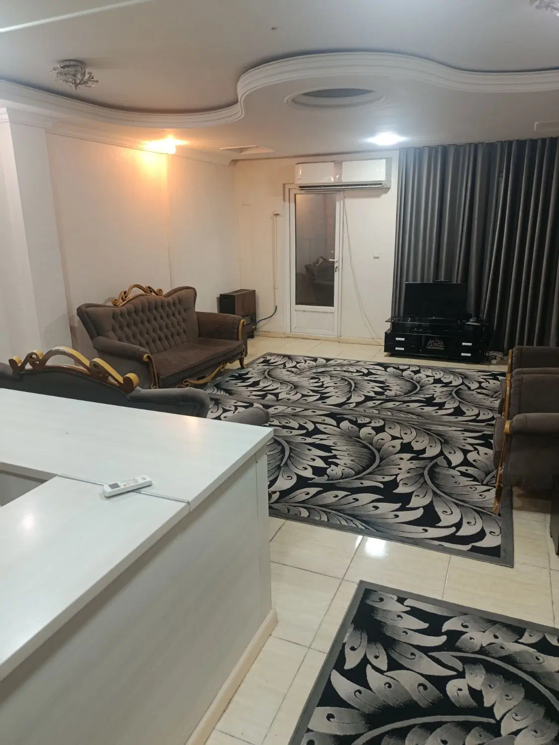 واحد ۱۱۰ متری جلو زیتون کارمندی