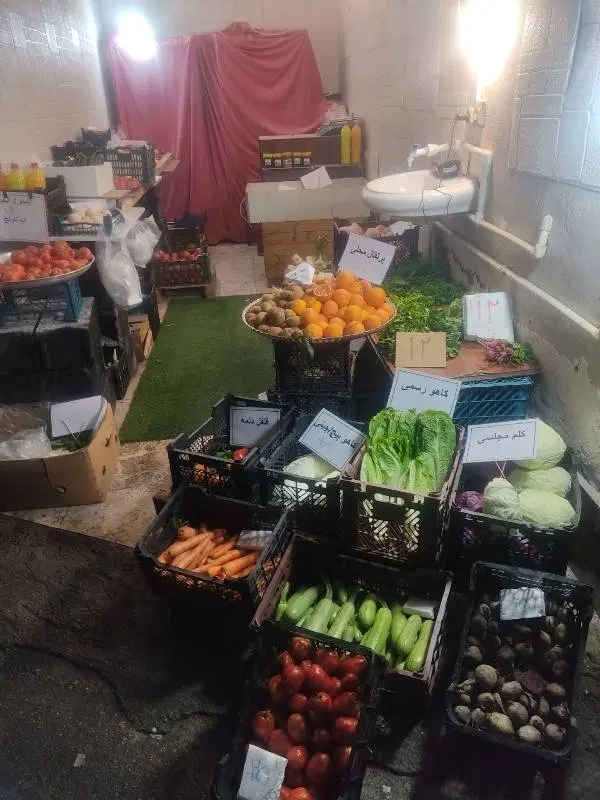 مغازه یا انبار 15متری ولیعصر جای خوب مفت امتیازات