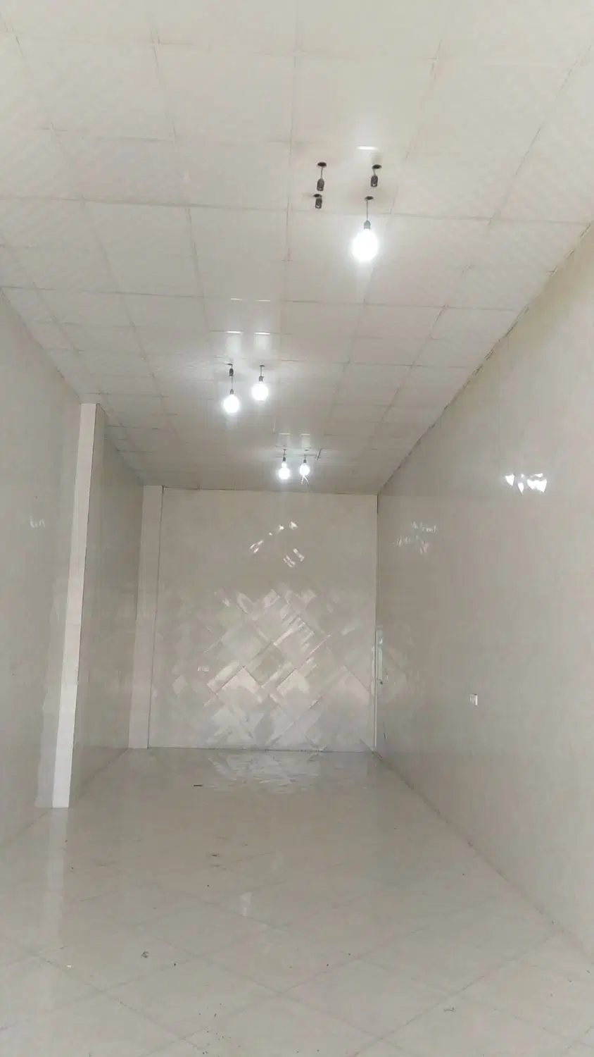 مغازه 60متری استاد شهریار