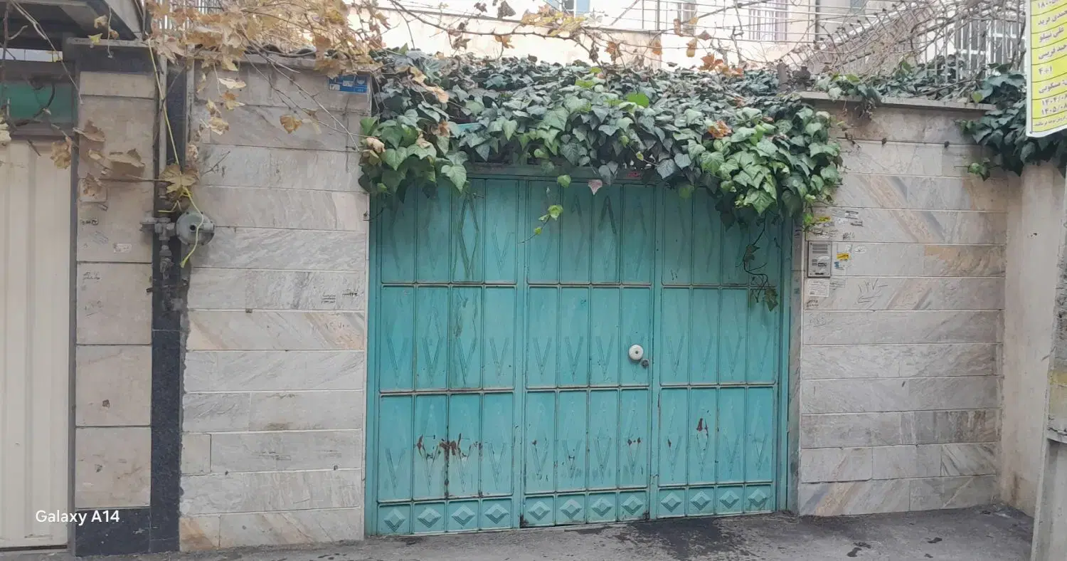 خانه ۱۰۲ مترویلایی یافت اباد یک طبقه