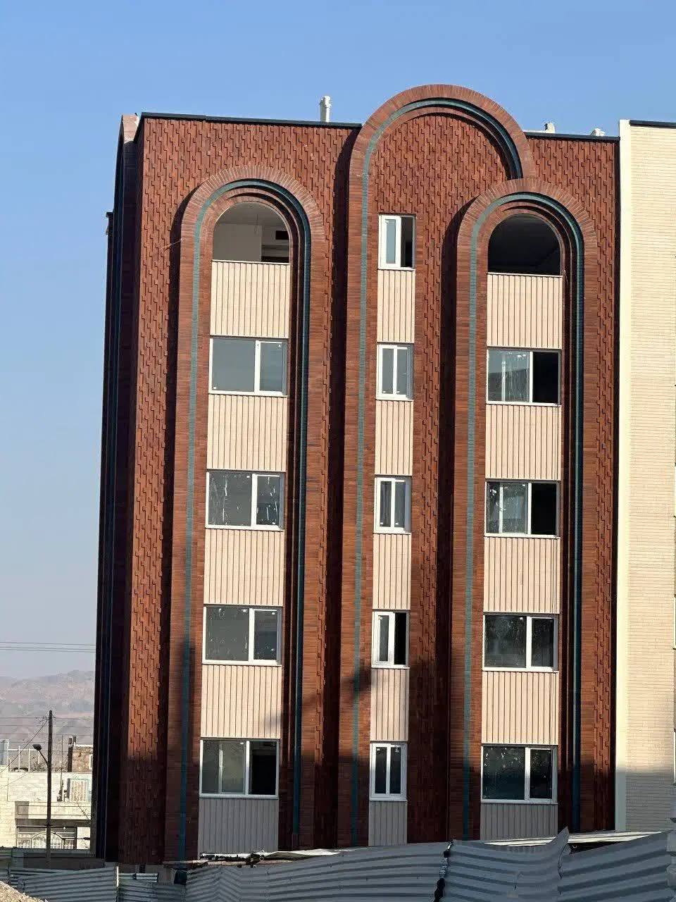 فروش  واحد بصیری پور ۲ نبش