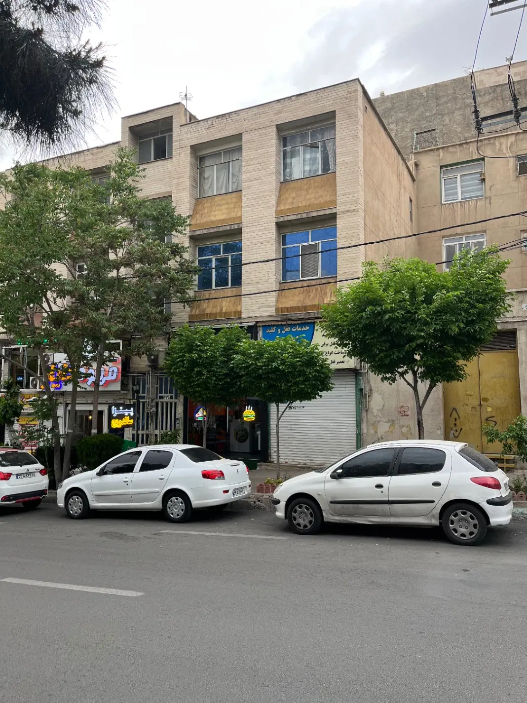 گوهردشت رستاخیز ۱۱۰متر_پارکینگ طبقه اول