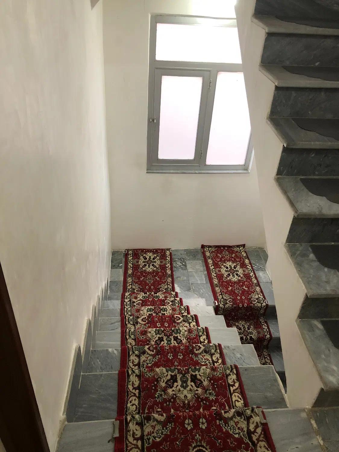 آپارتمان مغازه دار با مجوز