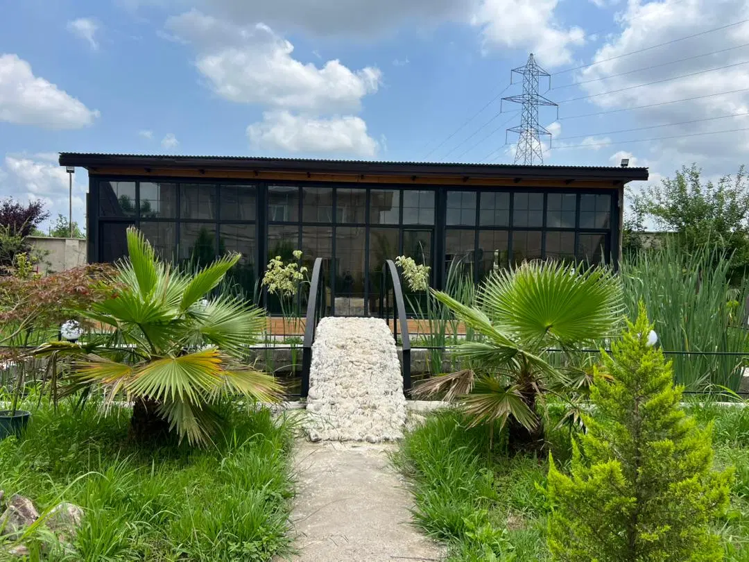 سوئیسی استخردار