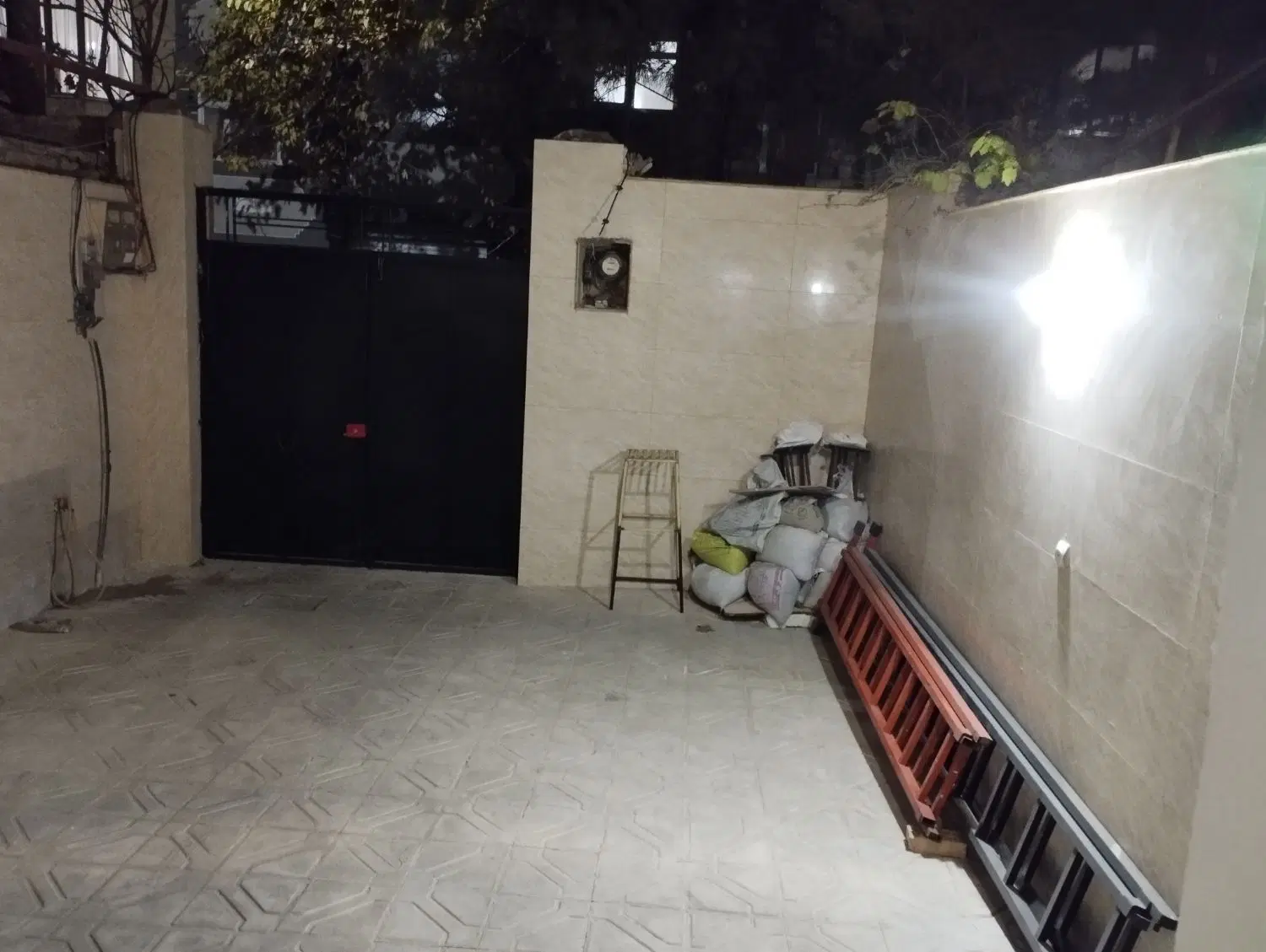 فروش خانه ۸۵متری در قائم ۳۸