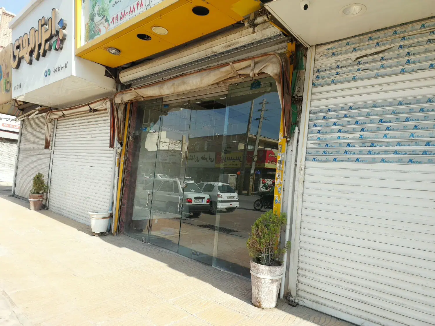 مغازه ۴۵ متری با پاخور عالی در بلوار جنوبی قمی