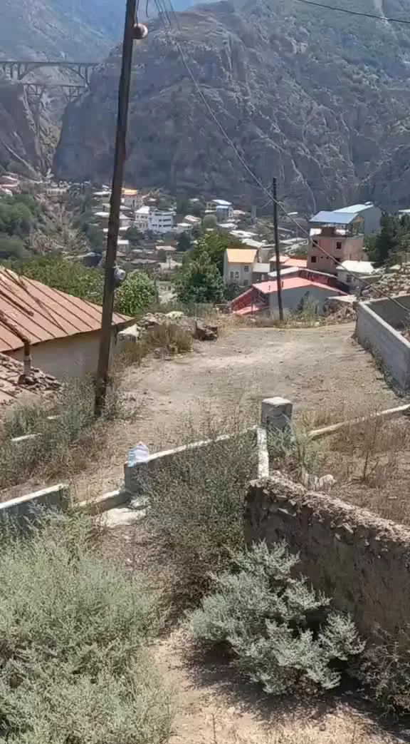 زمین، ورسک، سوادکوه